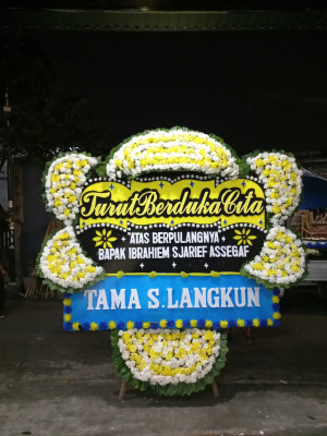 Papan Bunga Duka di Doufo